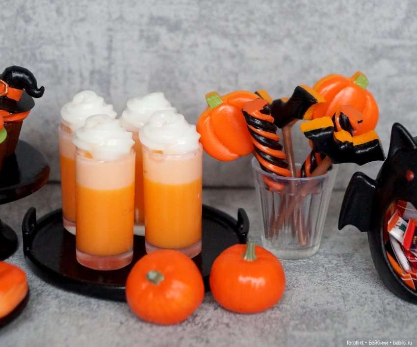 Набор для Хэллоуина №7 в масштабе 1:6 (фото 3)