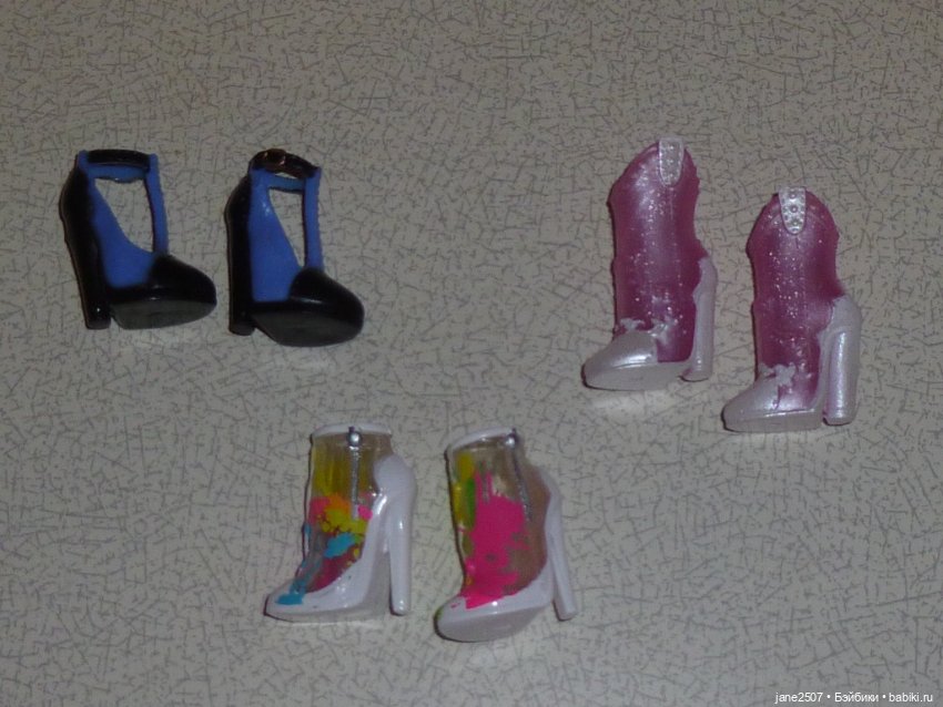Лот обуви LOL OMG - туфли, сапожки - подходят Барби с высоким подъемом стопы - новые