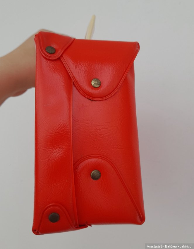 Винтажный чемоданчик ГДР,с окошком для пупсика (фото 2)