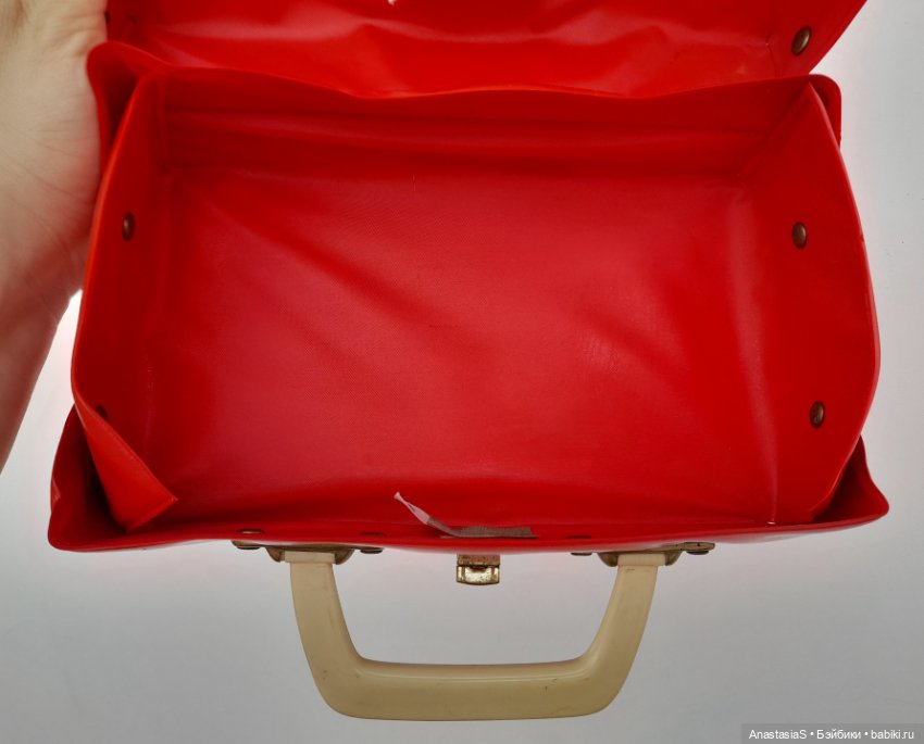 Винтажный чемоданчик ГДР,с окошком для пупсика (фото 7)