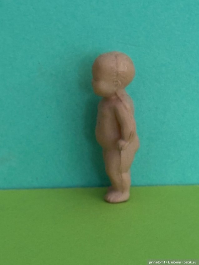 Редкий целлулоидный пупсик Minerva, высота 5 см (фото 4)