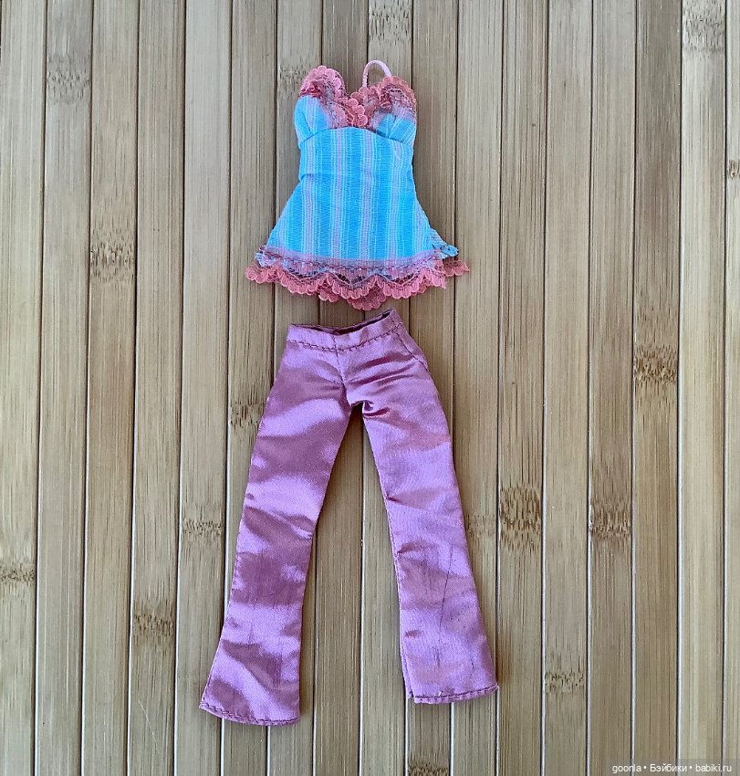 Одежда для кукол формата барби
