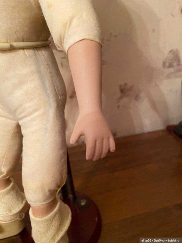 Фарфоровая барышня с сумочкой (фото 8)