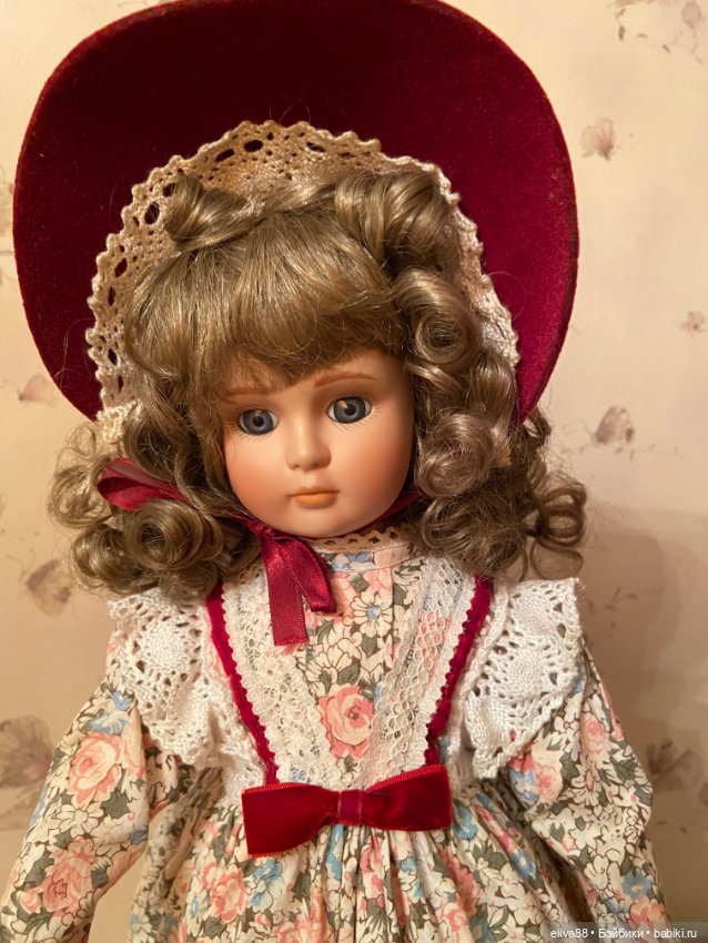 Фарфоровая барышня с сумочкой (фото 3)