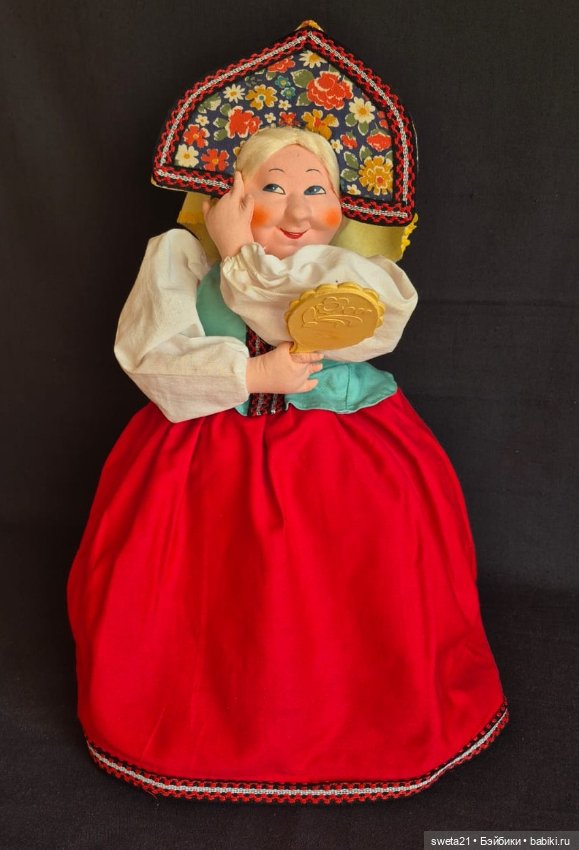 Кукла-грелка на чайник СССР