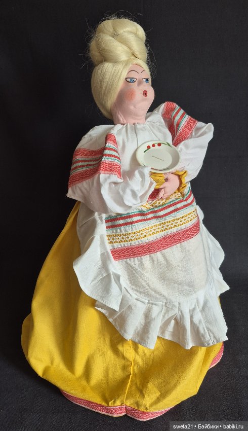 Кукла-грелка на чайник СССР