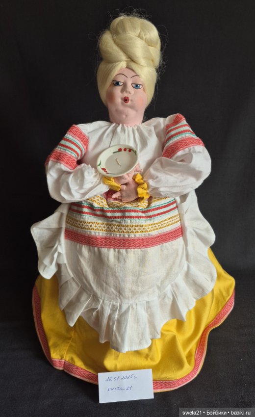Кукла-грелка на чайник СССР