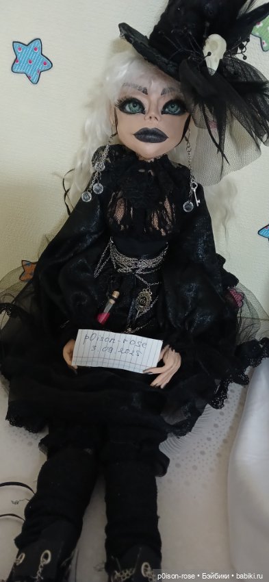 Авторская кукла готичная Алиса в тёмном зазеркалье