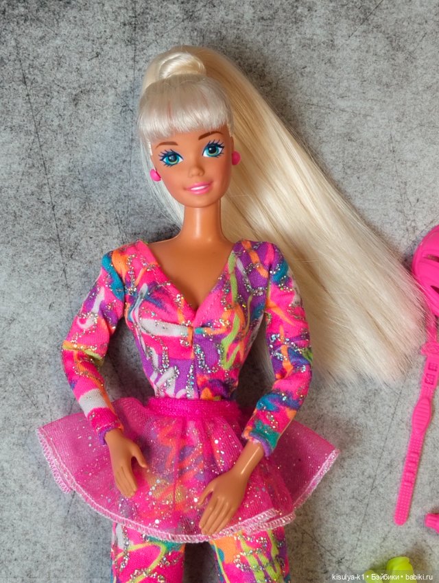 Hot skating Barbie — Игровые куклы (фото 2)