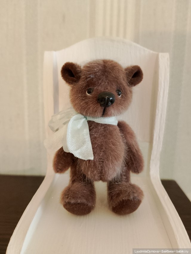 Медвежонок из меха 9 см — Аксессуары для кукольных фотосессий (фото 3)