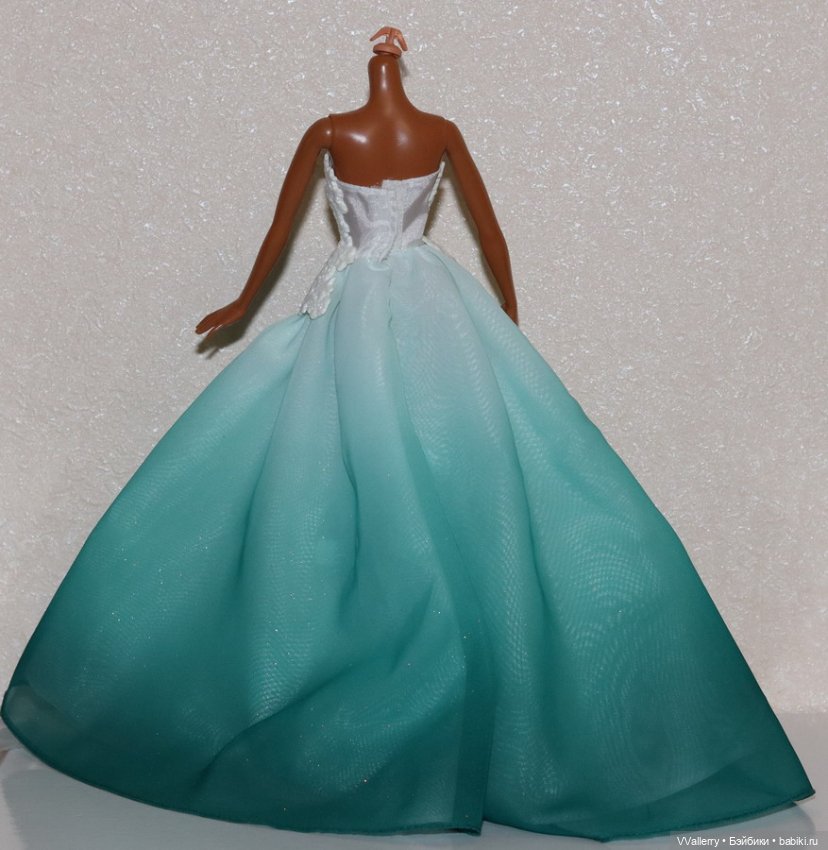 Платье Barbie Holiday 2016 (фото 2)