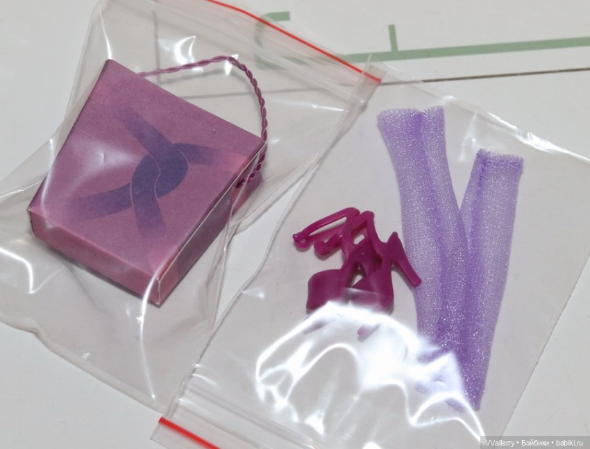 Аксессуары Barbie Birthday Wishes в фиолетовом платье