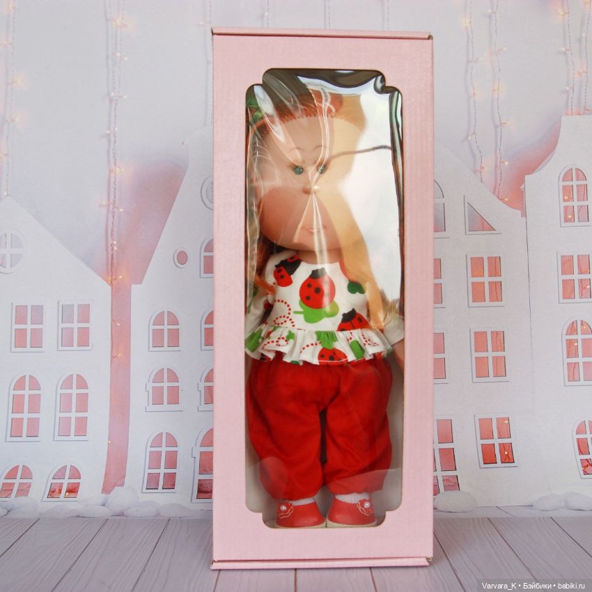 Кукла Мия Nines D Onil в красном комплекте, 30 см (фото 3)