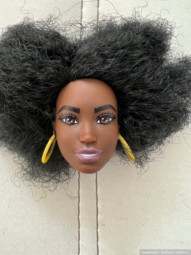 Голова Барби на коляске — Тела и головы для кукол