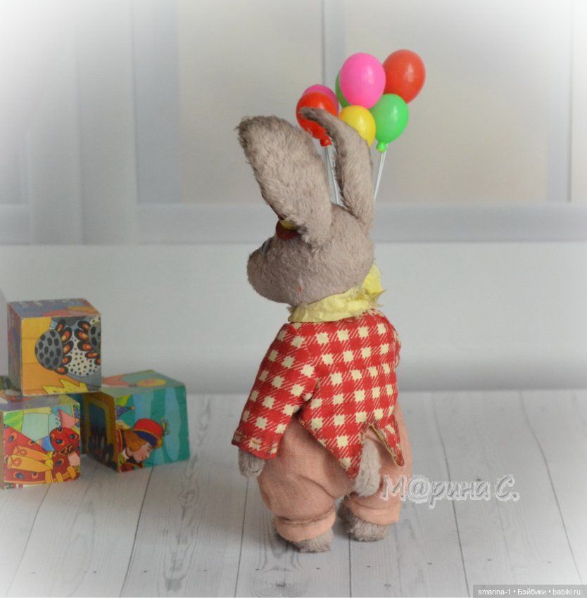 Зайка, продавец шаров — Авторские игрушки (фото 4)