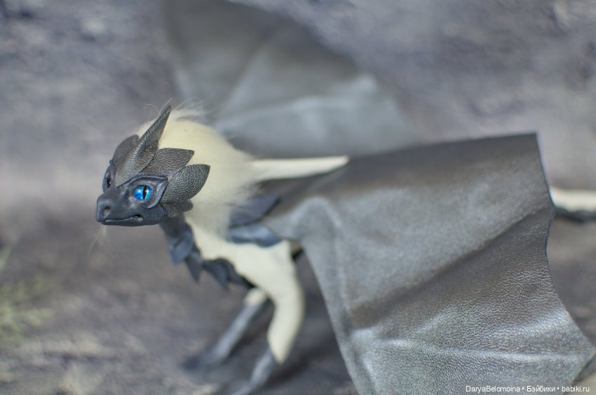 Серебристо-белый дракон — Авторские игрушки (фото 3)