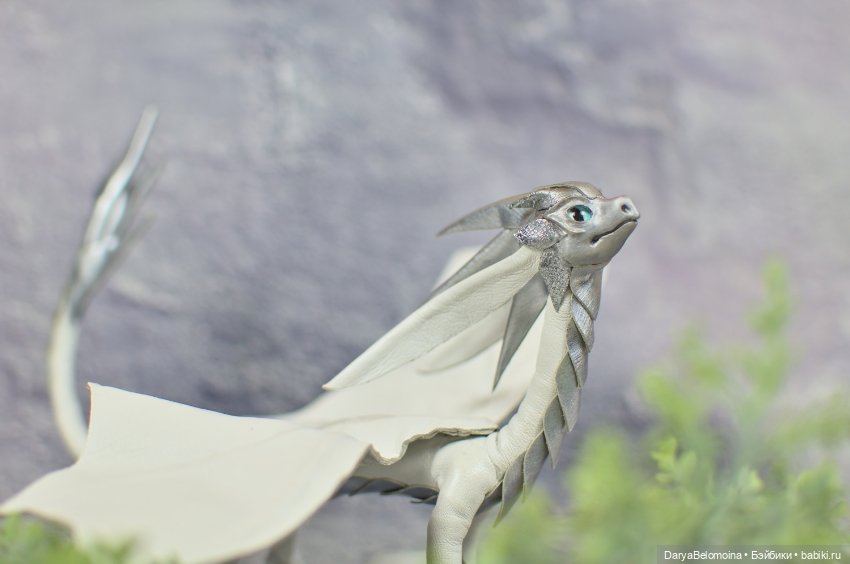 Бело-серебряный дракон — Авторские игрушки (фото 6)