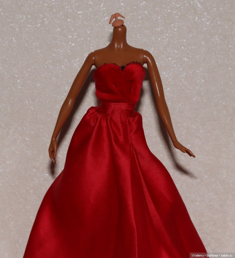 Платье Barbie Holiday 2007 б\у (фото 4)