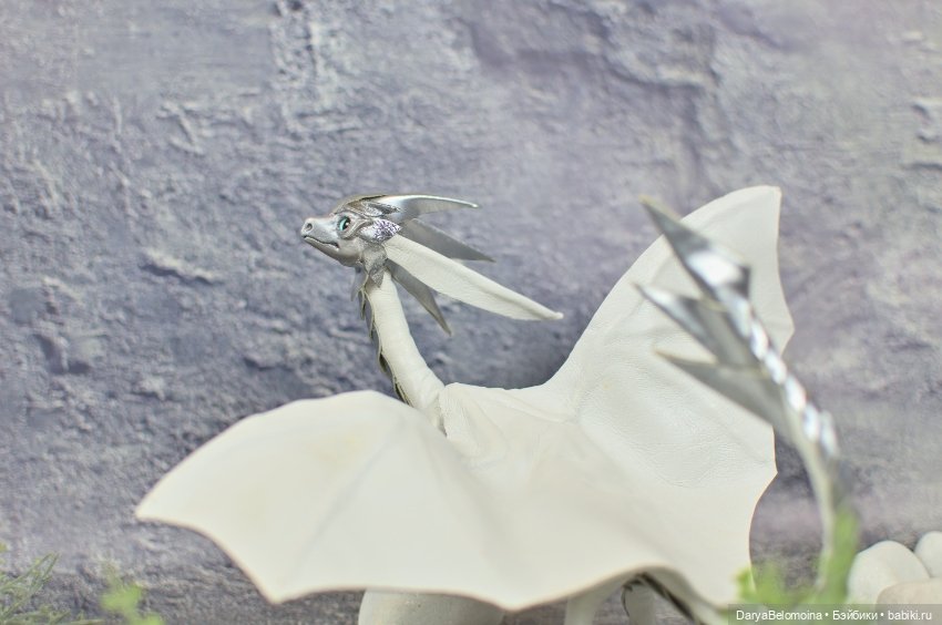 Бело-серебряный дракон — Авторские игрушки (фото 5)