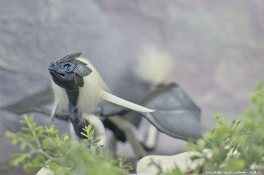 Серебристо-белый дракон — Авторские игрушки (фото 6)