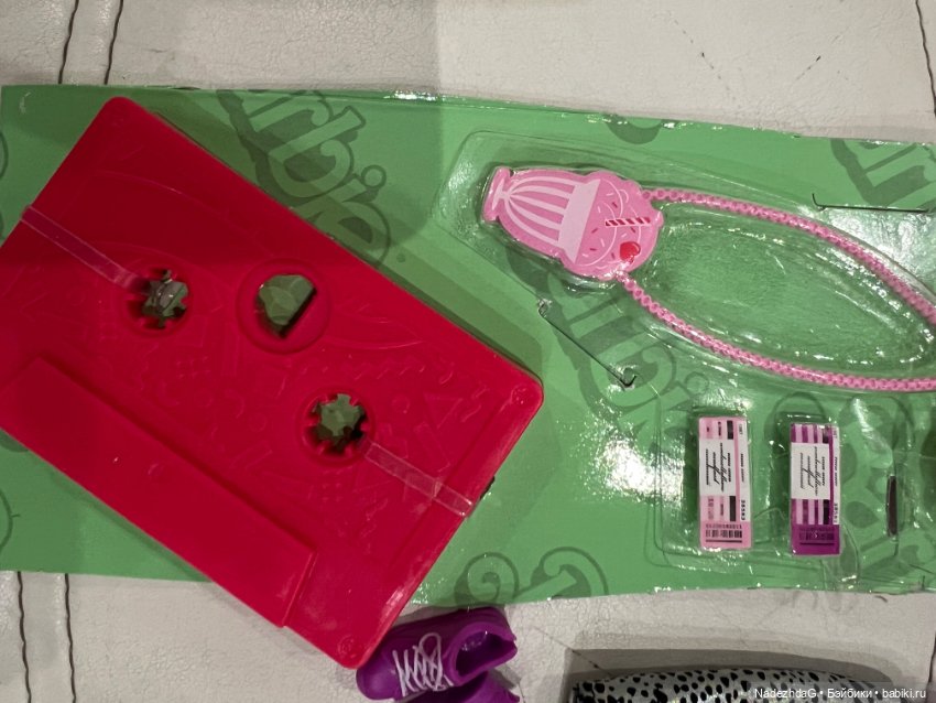 Аутфит Barbie rewind 80s movie night (фото 6)