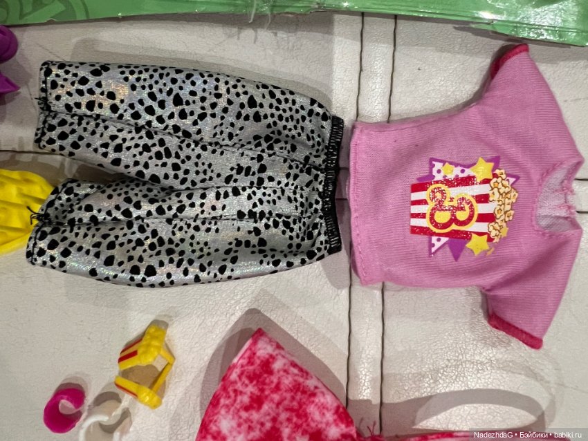 Аутфит Barbie rewind 80s movie night (фото 3)