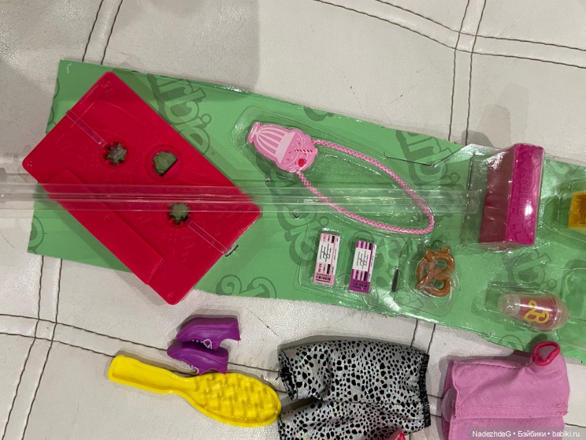 Аутфит Barbie rewind 80s movie night