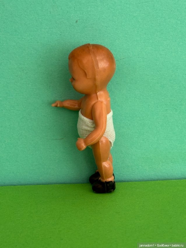 Куколка с рельефными волосами Edi, молд 7 в трусиках, высота 7 см (фото 3)