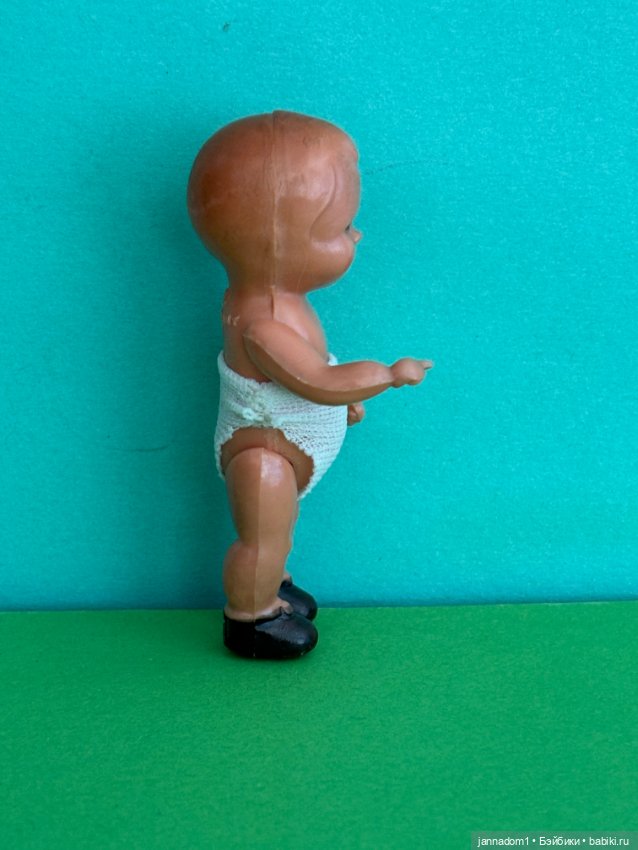 Куколка с рельефными волосами Edi, молд 7 в трусиках, высота 7 см (фото 4)