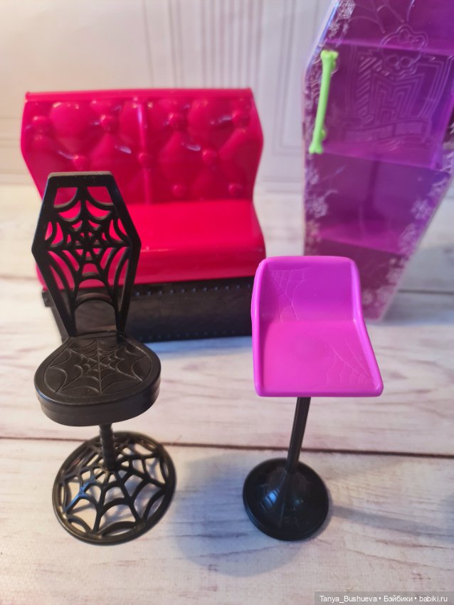 Фирменная мебель Monster High (фото 2)