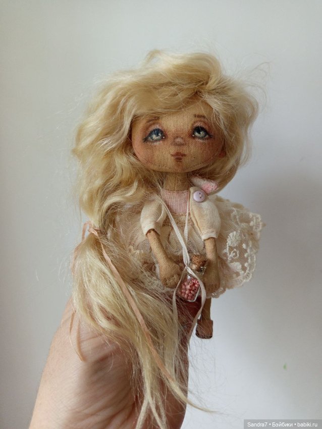Текстильная кукла от Алёны Керп