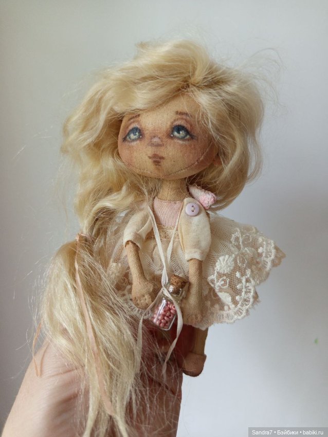 Текстильная кукла от Алёны Керп (фото 2)