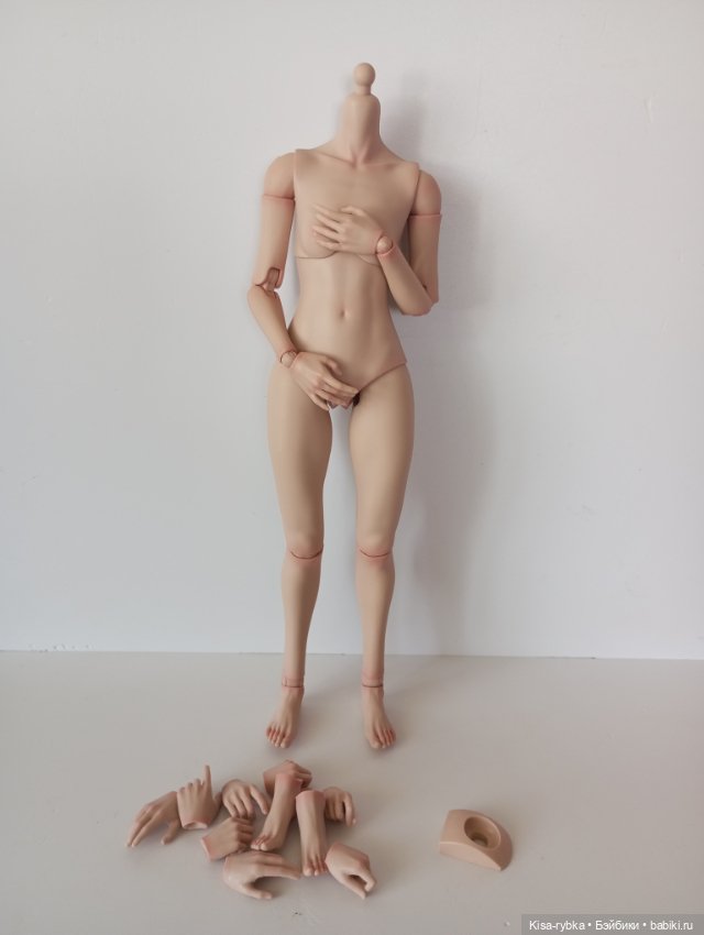 Реалистичное тело Worldbox 1/6 AT203 white