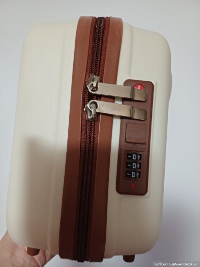 Мини-чемодан переноска для кукол (фото 8)