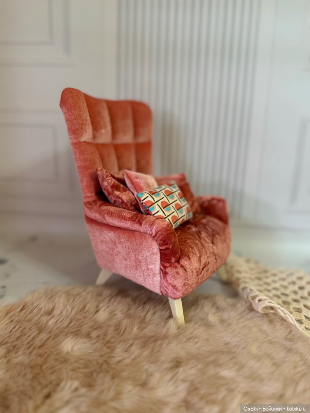 Мягкое кресло для кукол ростом 40 см (фото 3)