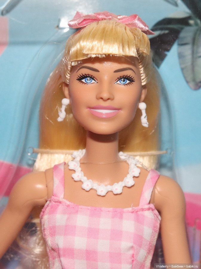 Barbie in Pink Gingham Dress – Barbie The Movie (фото 2)