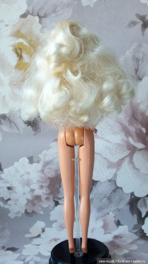 Satin Nights Barbie 1992 — Игровые куклы (фото 3)