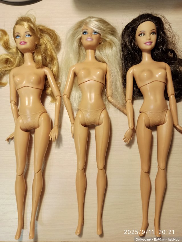 Много Barbie Fashionistas 2010 года на шарнирном теле (фото 2)