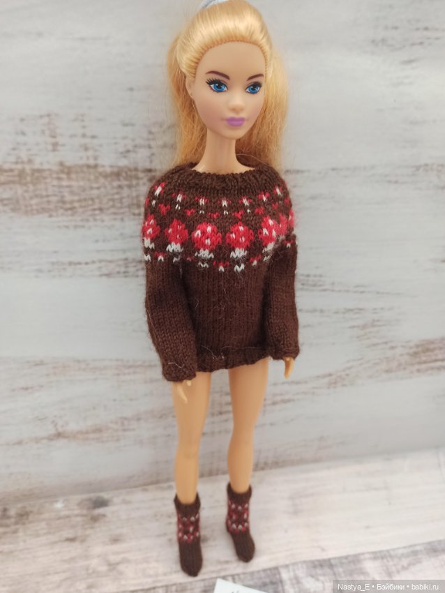 Вязаный комплект для кукол формата 1/6 (фото 3)