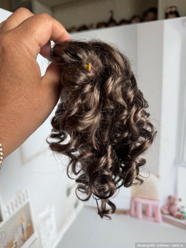 Одежда ,парик и обувь на куколку Кайе Виггс мсд (фото 10)