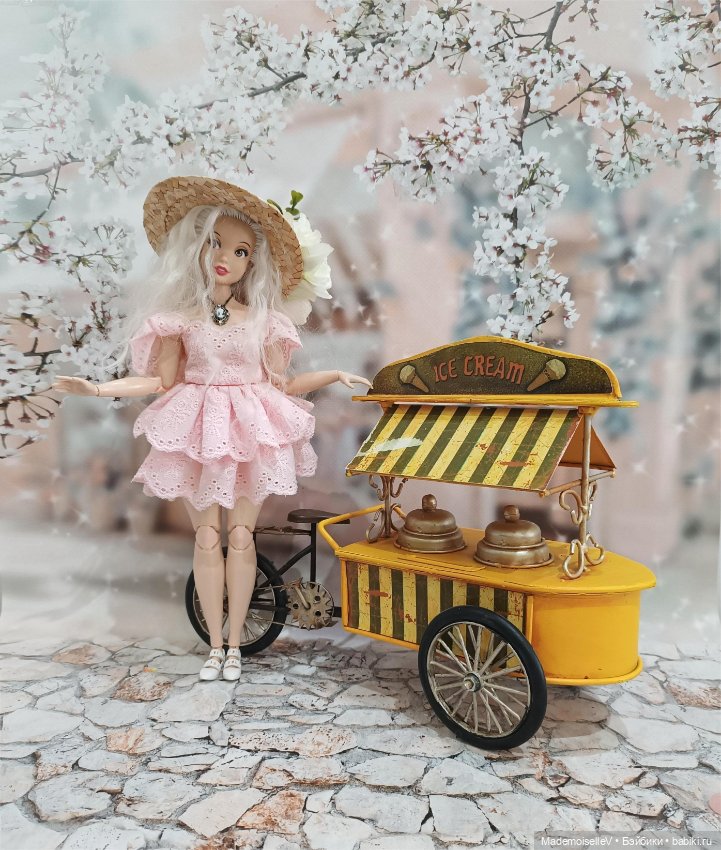 Ретро фургончик "Мороженица"