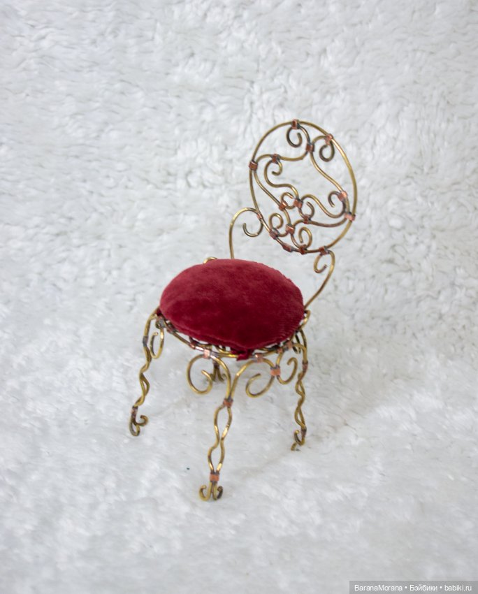 Миниатюра кованый стул с подушкой для куклы 1/6 (фото 3)