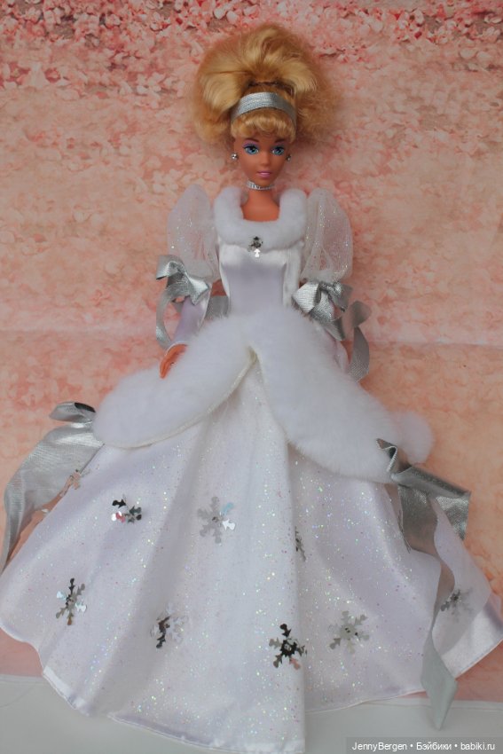 Барби Золушка Barbie Walt Disney Cinderella Holiday Princess 1996 год
