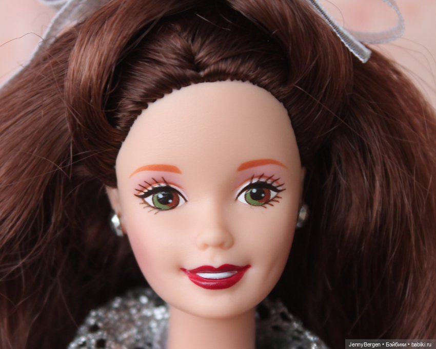 Winter Fantasy Barbie (brunette) 96 (фото 3)