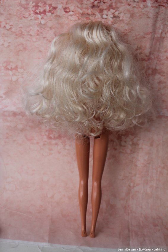 3 Looks Barbie 1994 — Игровые куклы (фото 3)