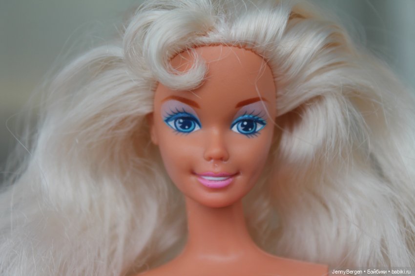 3 Looks Barbie 1994 — Игровые куклы (фото 4)