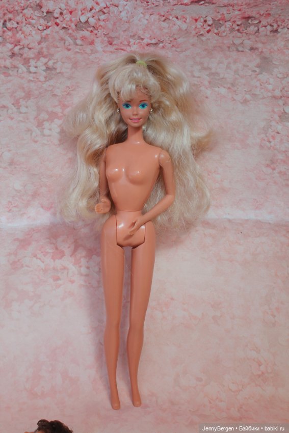 Dazzlin' Date Barbie 1992