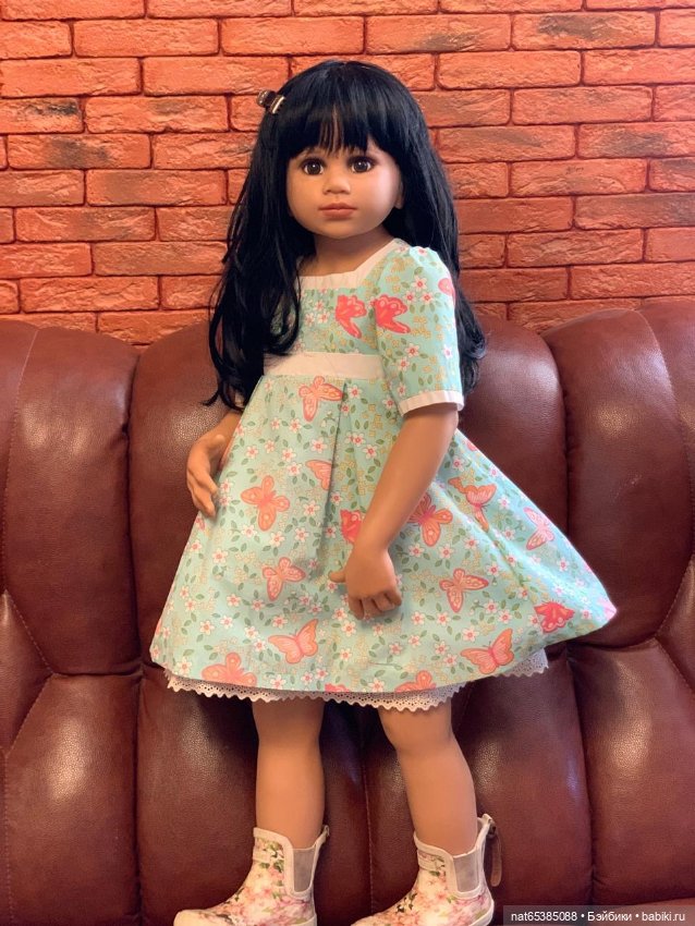 Кукла коллекционная большая от Моники Левениг