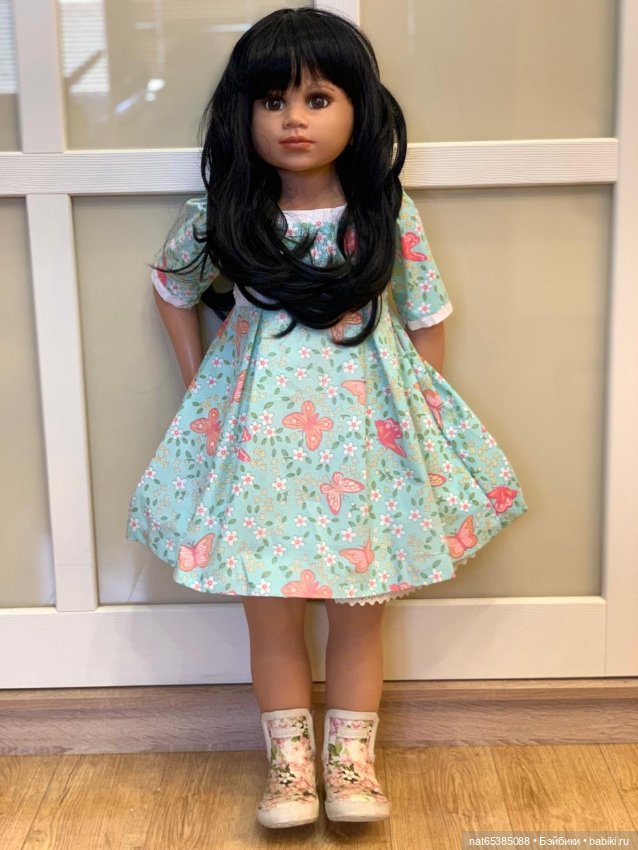 Кукла коллекционная большая от Моники Левениг