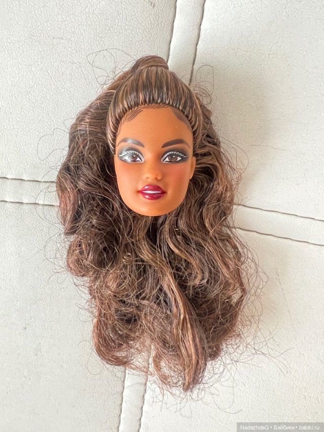 #2 Голова Барби праздничная